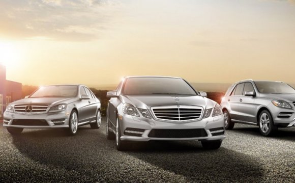 Mercedes Benz Financial customers Services